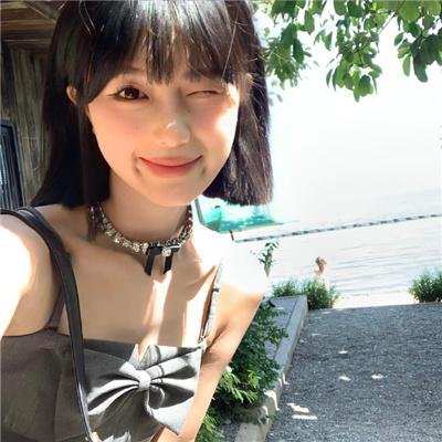 黑莲花她只想活命